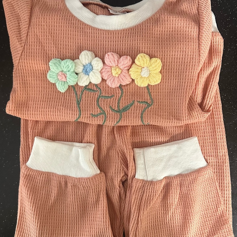 Amazon Kids Matching Set in Peach with Floral Design